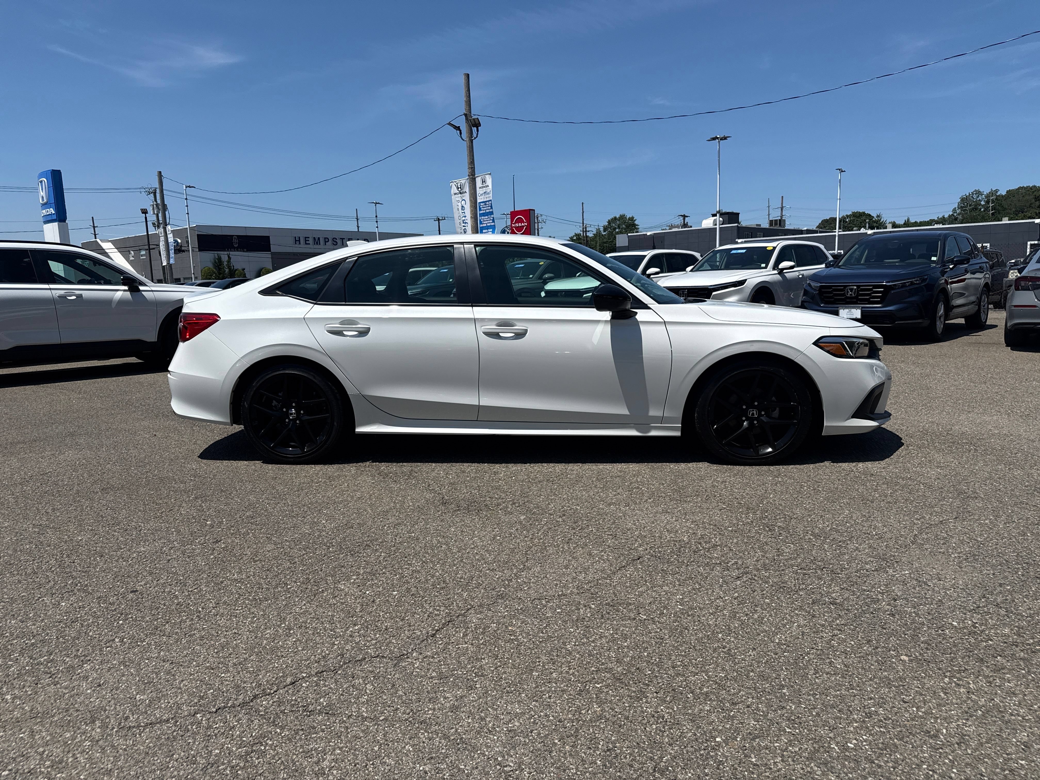 Used 2023 Honda Civic Sport image 6