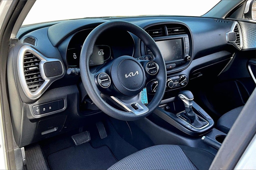 Certified 2024 Kia Soul LX w/ Option Group 015 image 13
