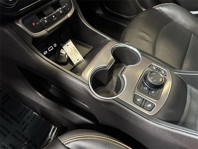 Certified 2024 GMC Terrain AT4 image 21