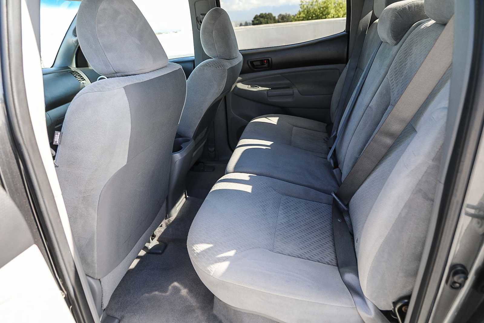 Used 2011 Toyota Tacoma PreRunner w/ SR5 Pkg #2 RWD image 18