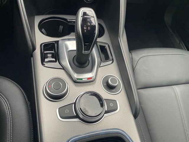 Used 2024 Alfa Romeo Giulia Ti image 32