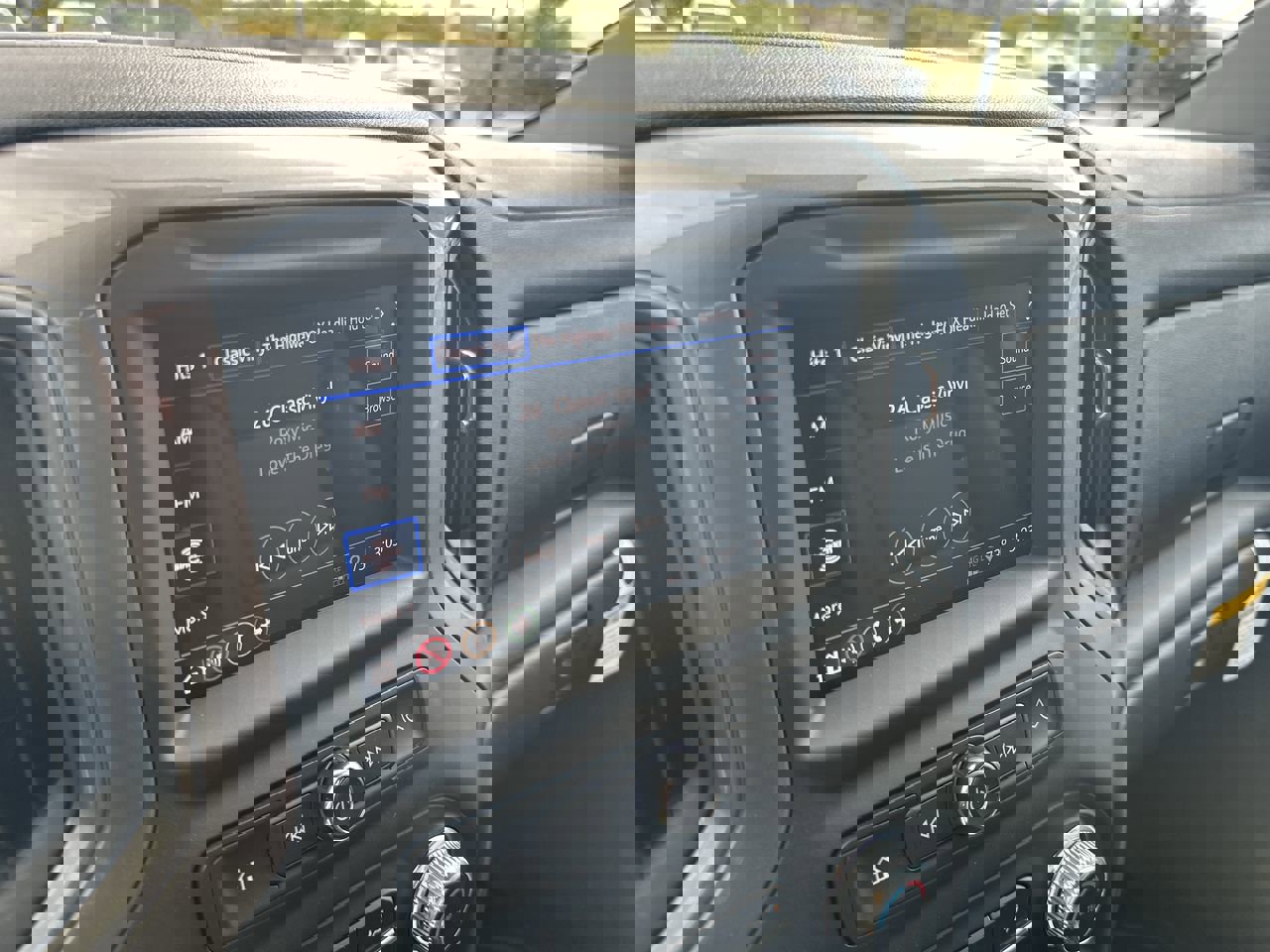 New 2025 GMC Sierra 2500 Pro w/ Convenience Package image 16