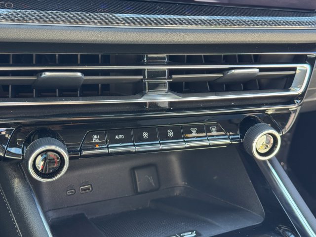 Certified 2026 Chevrolet Traverse High Country FWD image 21