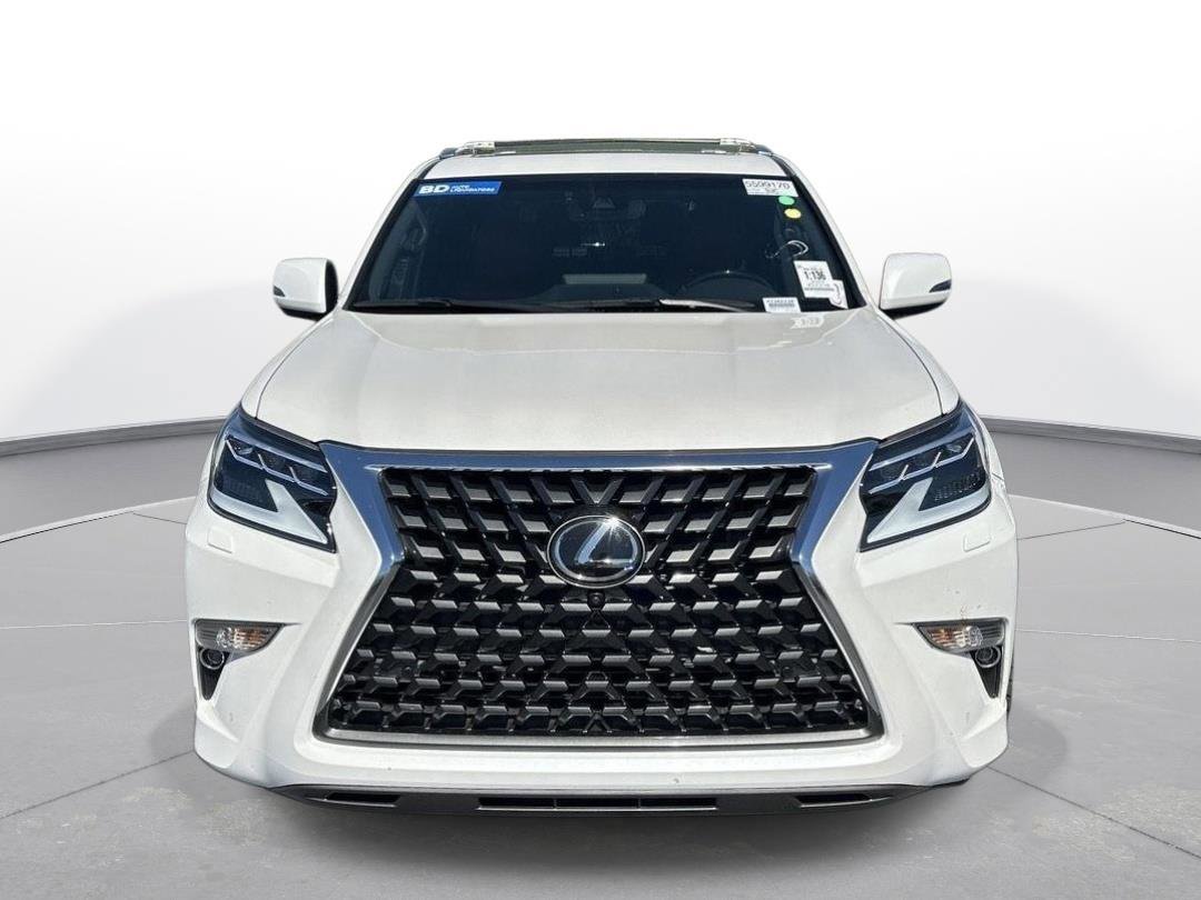 Used 2023 Lexus GX 460 Luxury w/ Accessory Package image 3