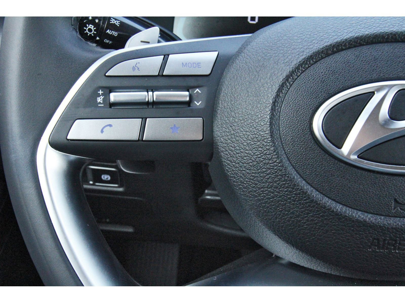 Used 2024 Hyundai Palisade SEL FWD image 19