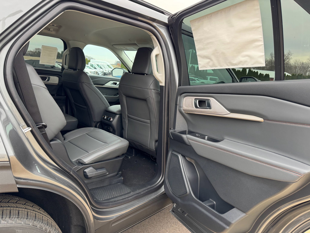 New 2026 Ford Explorer Active w/ Active Comfort Package image 18