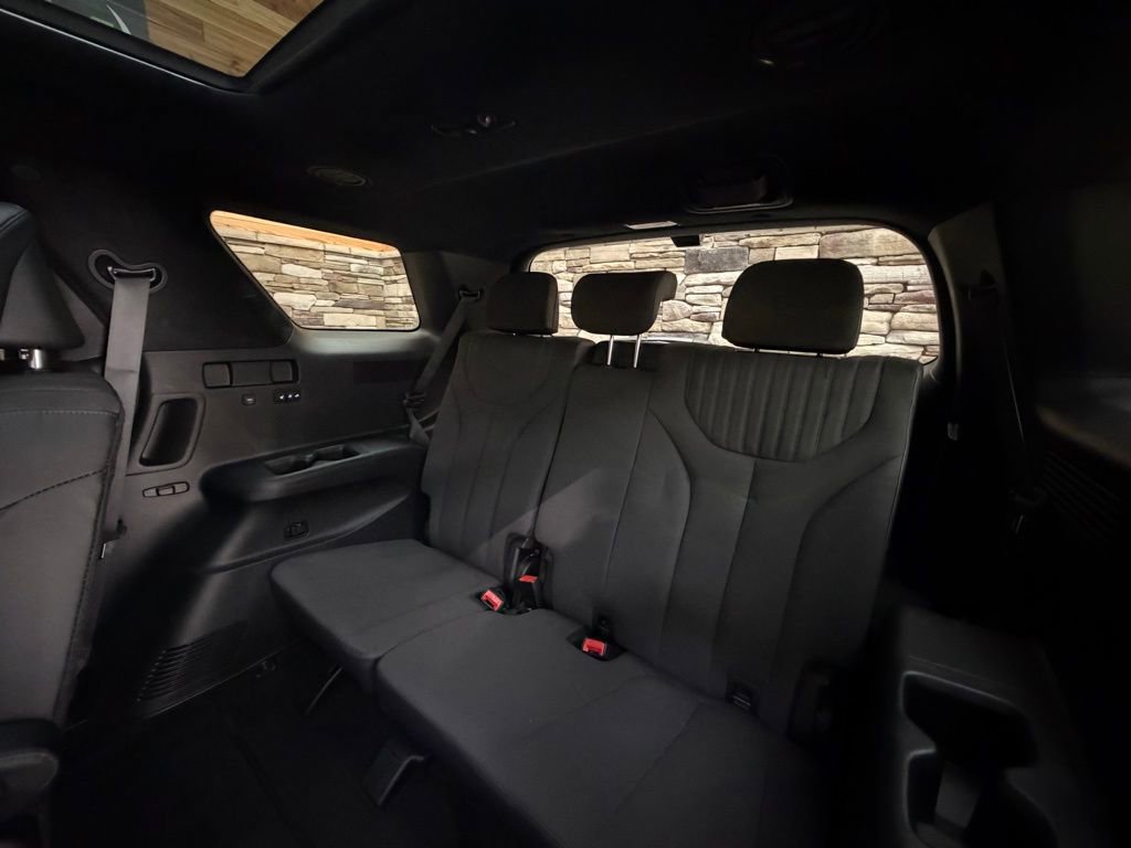 Certified 2025 Hyundai Palisade Calligraphy image 34