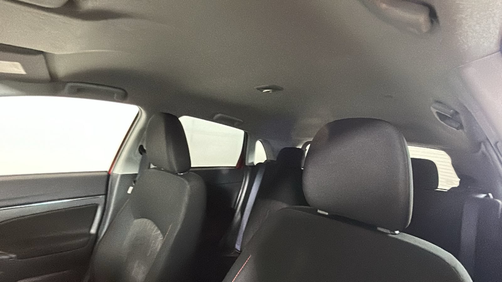 Used 2025 Mitsubishi Outlander Sport LE AWD/4WD image 14