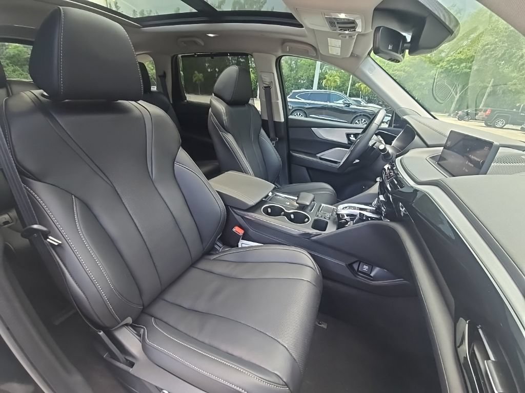 Certified 2024 Acura MDX w/ Technology Package FWD image 41