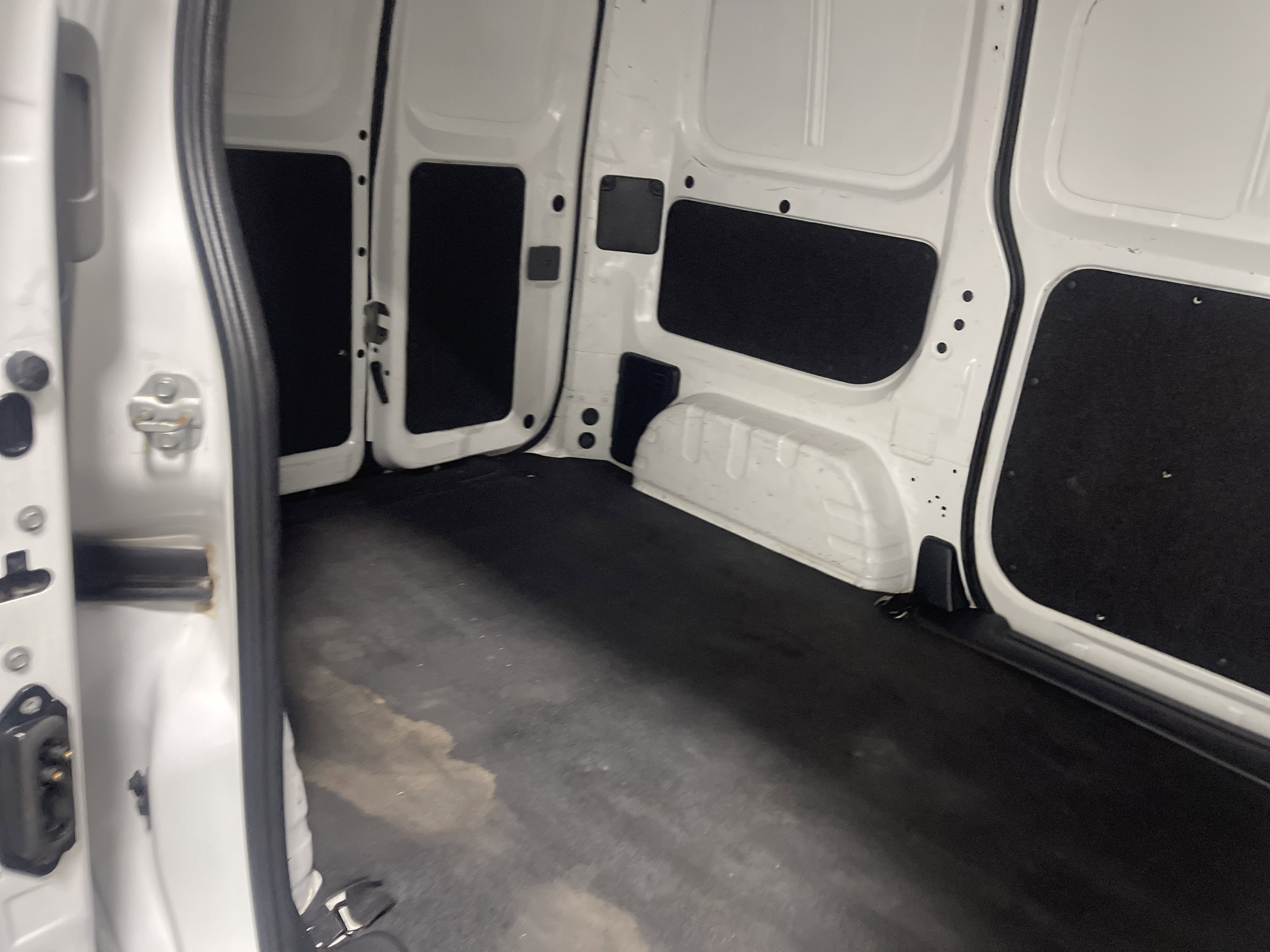 Used 2017 Chevrolet City Express LS image 18