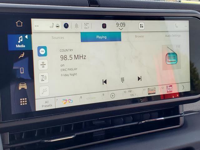 Used 2024 Jeep Wrangler Sahara image 15