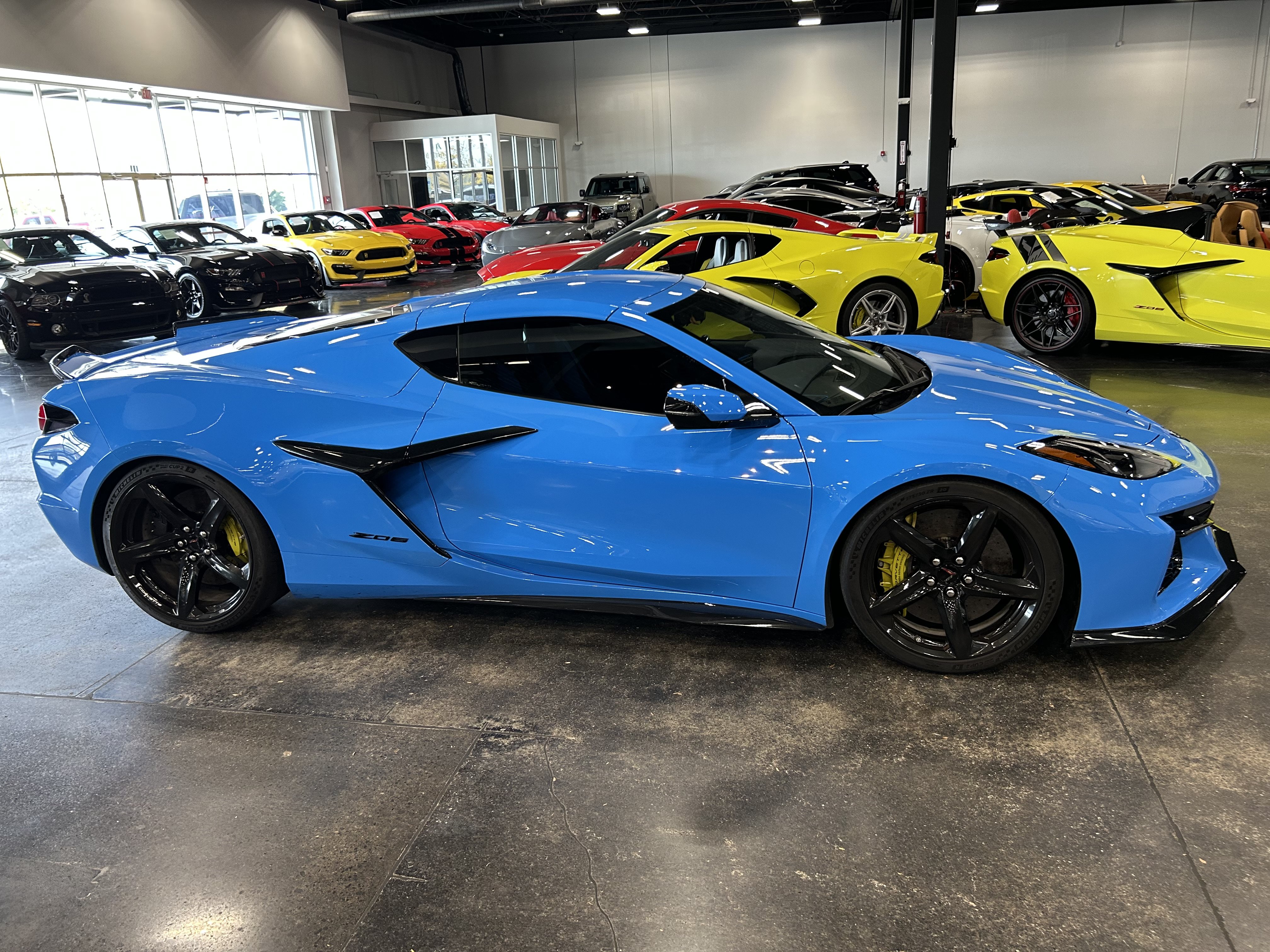 Used 2024 Chevrolet Corvette Z06 RWD image 2