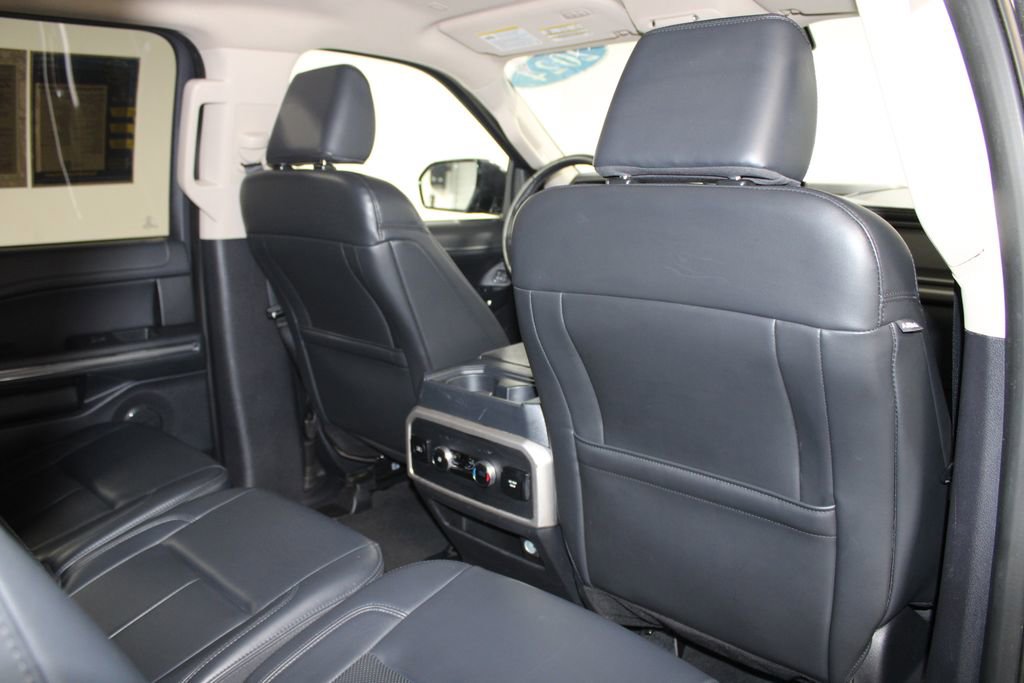 Used 2024 Ford Expedition Max XLT image 37