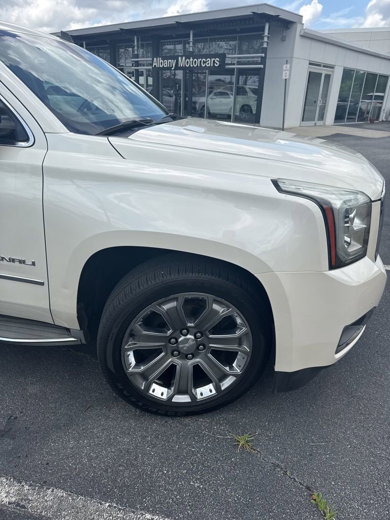 Used 2015 GMC Yukon Denali w/ Touring Package image 6
