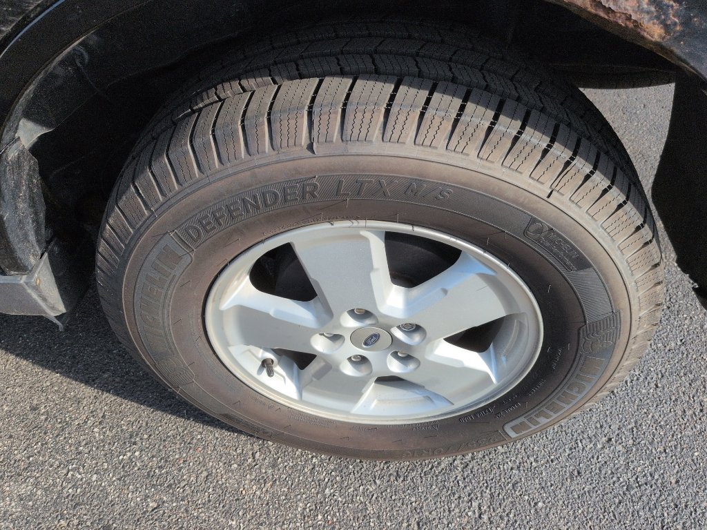 Used 2012 Ford Escape XLT FWD image 5