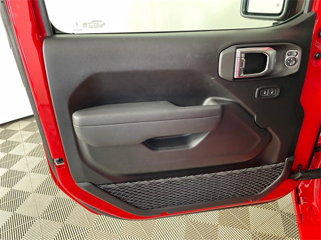 New 2025 Jeep Gladiator Sport image 15