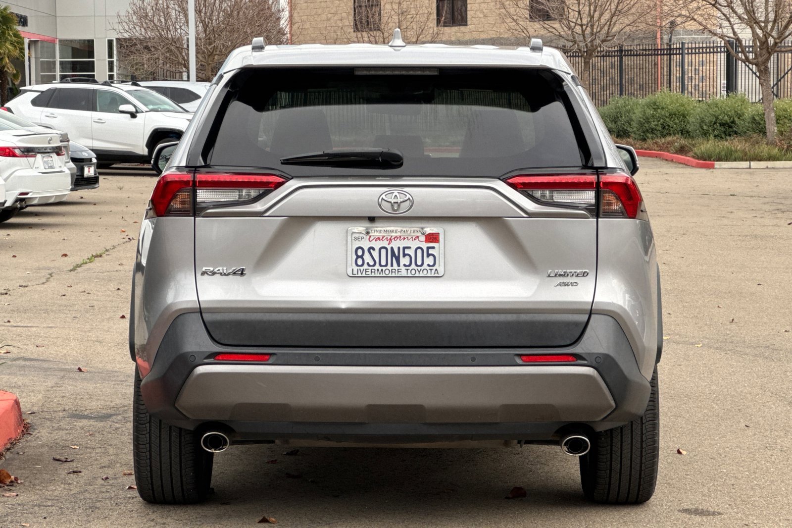 Used 2020 Toyota RAV4 Limited image 5