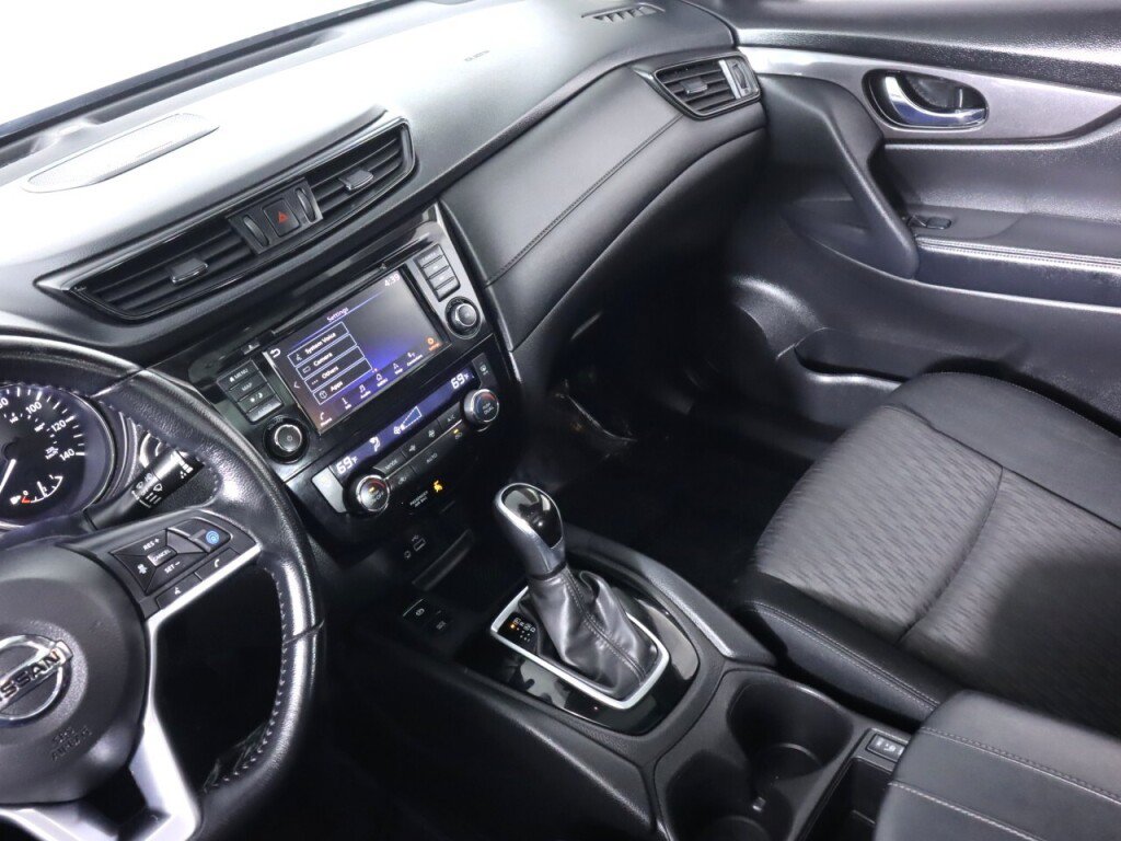 Used 2020 Nissan Rogue SV w/ Sun & Sound Touring Package AWD/4WD image 36