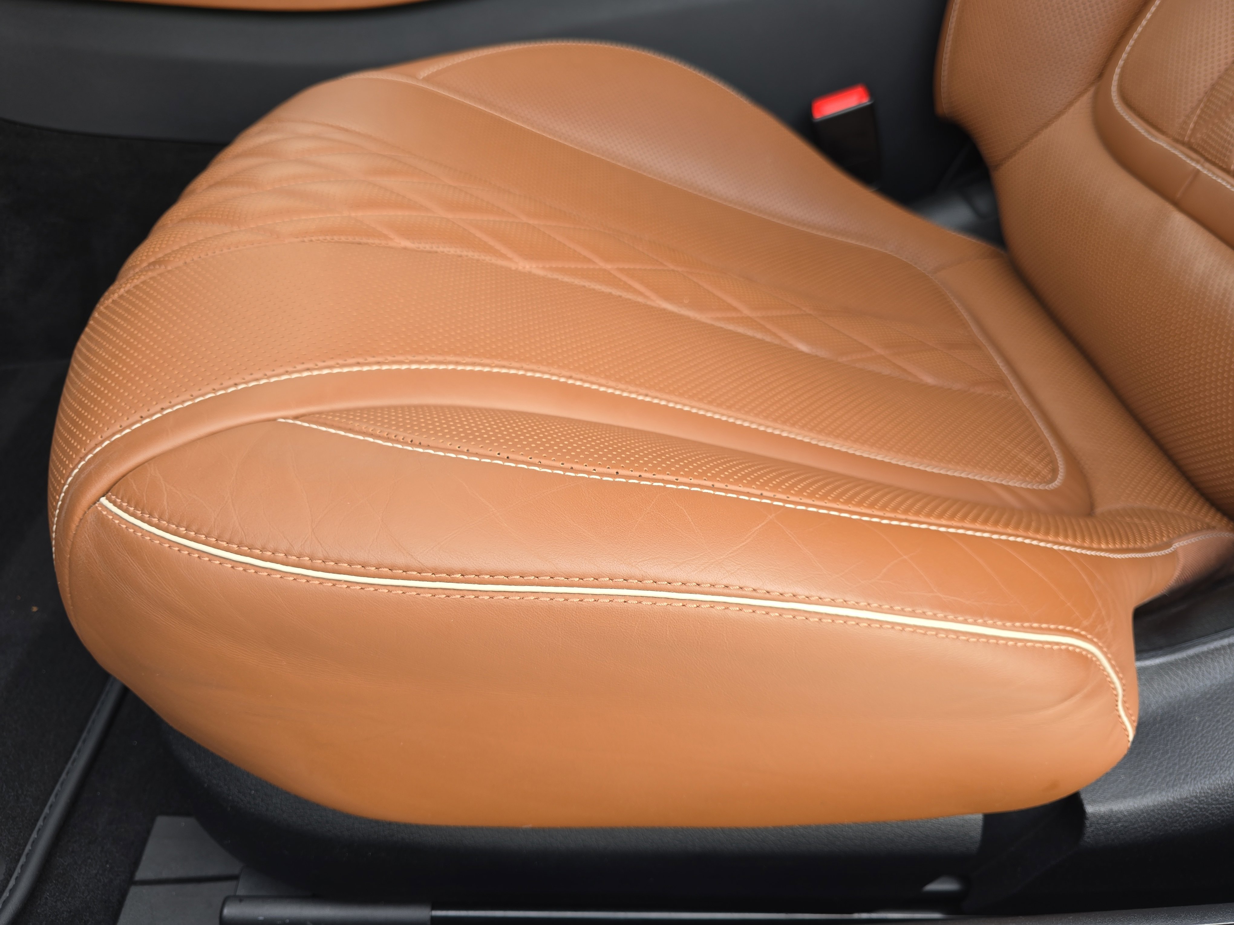 Used 2019 Mercedes-Benz S 560 4MATIC Coupe image 32