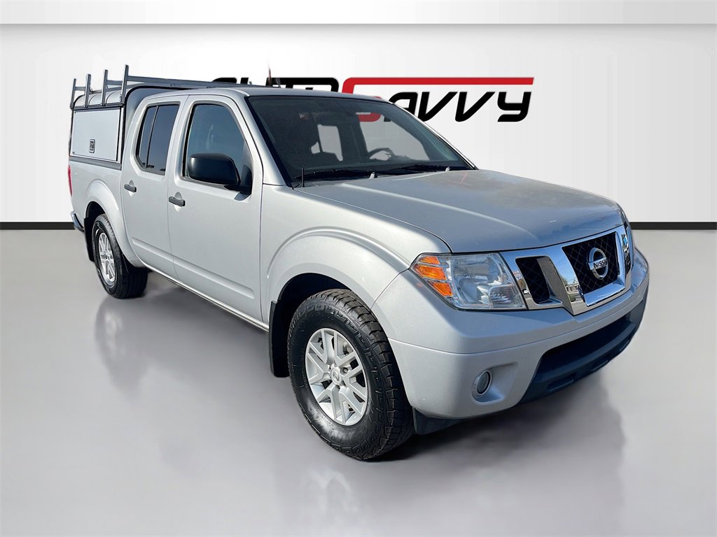 Used 2020 Nissan Frontier SV image 1