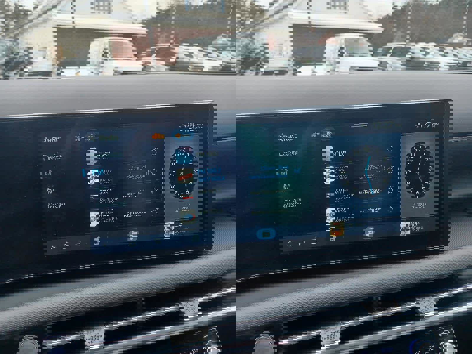 Used 2025 Hyundai Santa Cruz SEL image 12