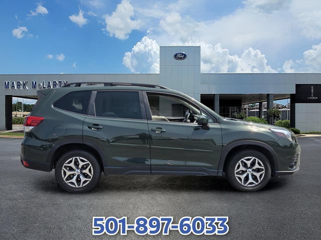 Used 2022 Subaru Forester Premium AWD/4WD image 6