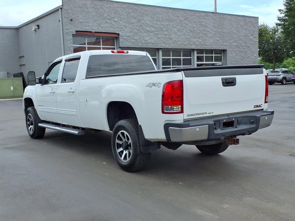 Used 2010 GMC Sierra 3500 SLT w/ SLT Convenience Package AWD/4WD image 3
