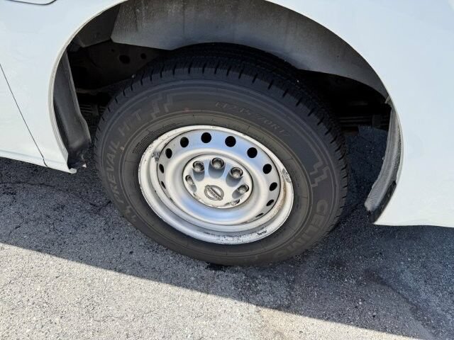 Used 2014 Nissan NV 2500 S w/ Side & Curtain Airbag Package RWD image 7