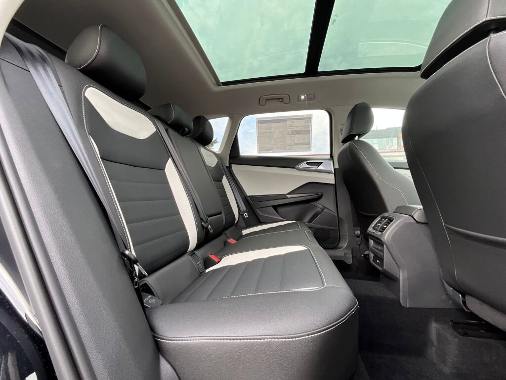 New 2025 Volkswagen Taos SEL AWD/4WD image 13