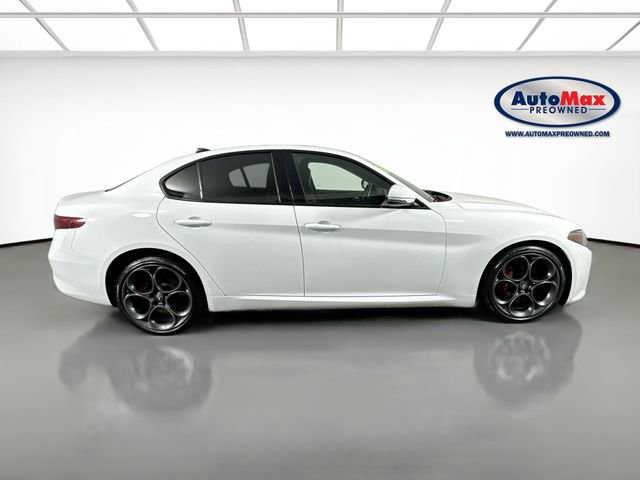 Used 2023 Alfa Romeo Giulia Ti image 10