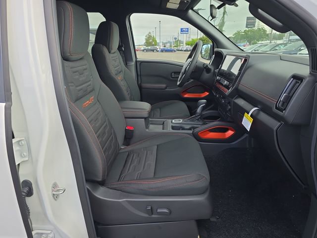 New 2026 Nissan Frontier PRO-4X w/ Tow Package AWD/4WD image 9