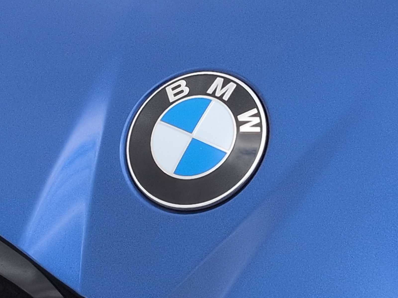 Used 2025 BMW M235i xDrive w/ M Performance Package AWD/4WD image 12