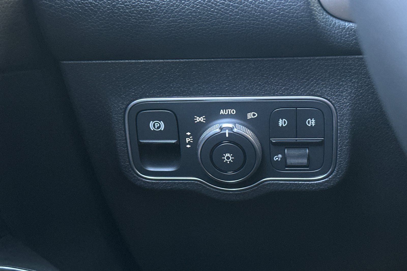 New 2026 Mercedes-Benz GLB 250 GLB 250 image 27