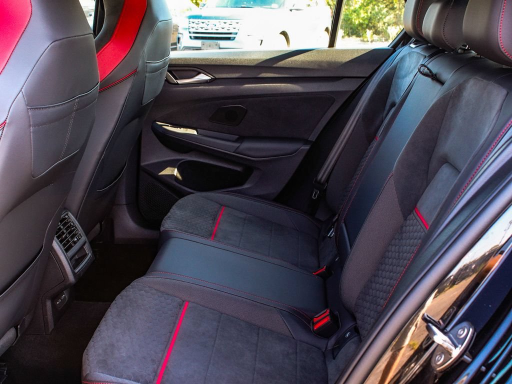 Used 2025 Volkswagen GTI SE FWD image 34