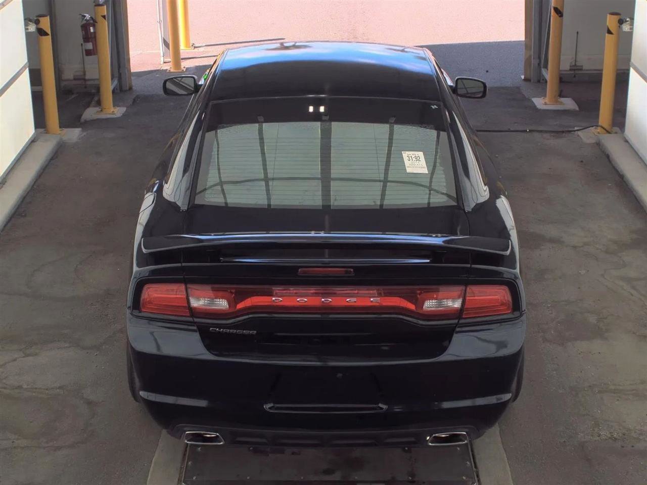 Used 2014 Dodge Charger SE RWD image 6