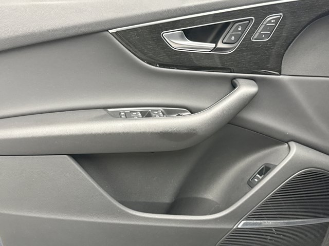 Used 2022 Audi Q7 2.0T Premium Plus AWD/4WD image 9