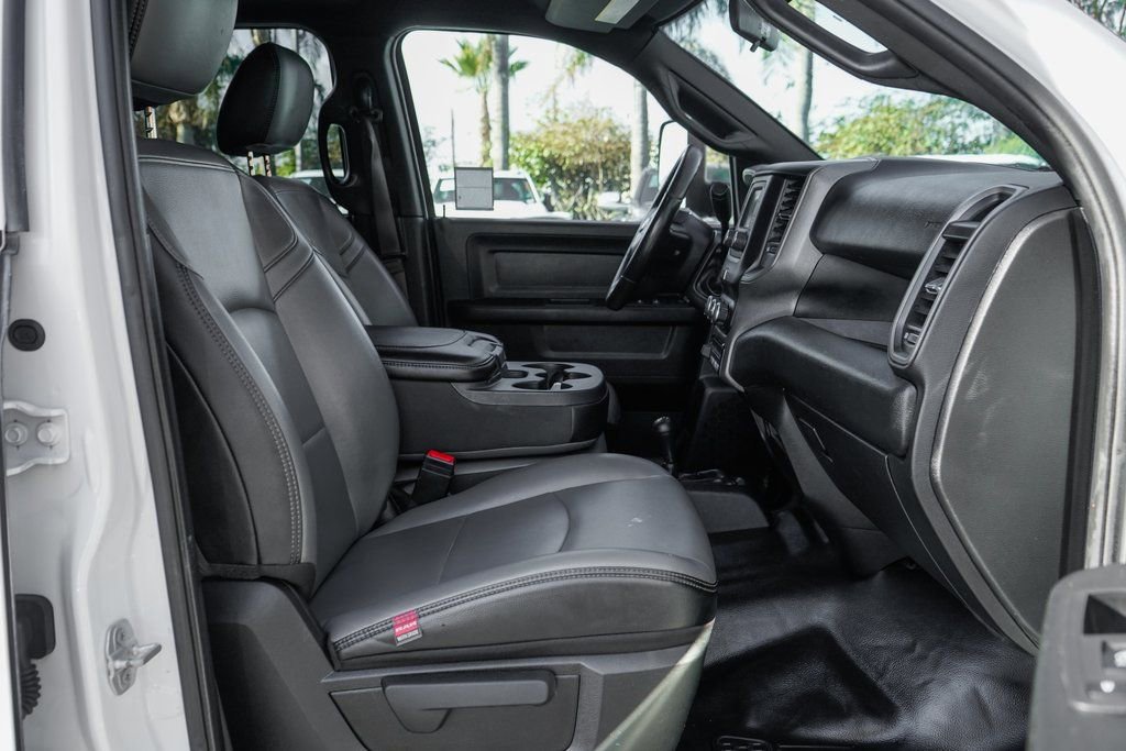 Used 2022 RAM 5500 Tradesman w/ Chrome Appearance Group image 41