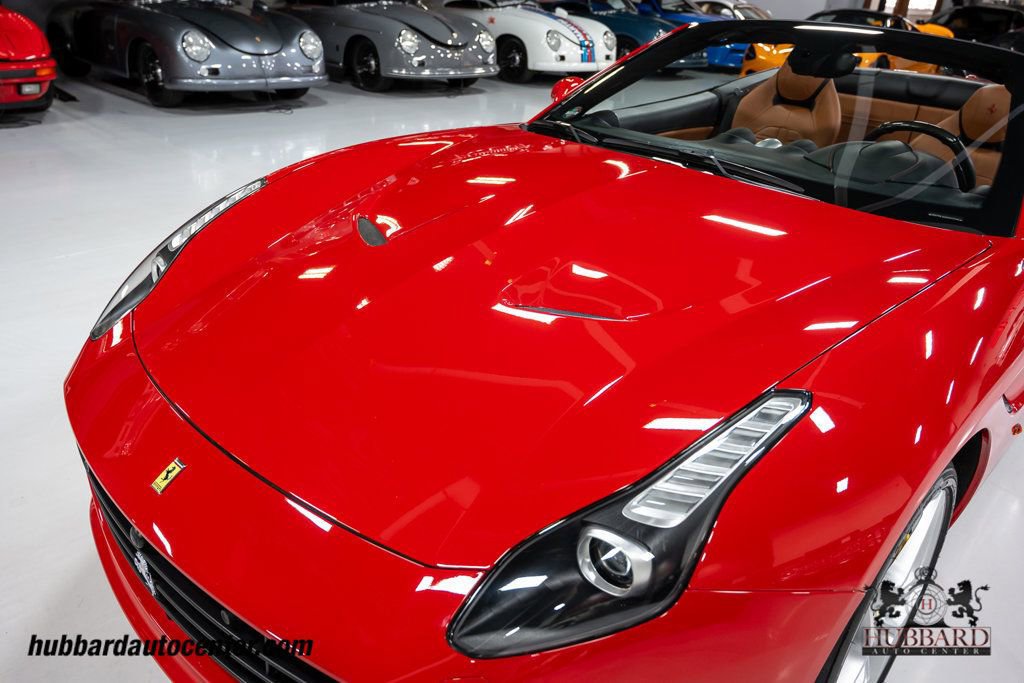 Used 2016 Ferrari California T image 33