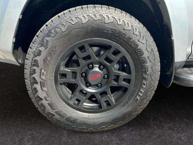 Used 2018 Toyota 4Runner 4WD image 20