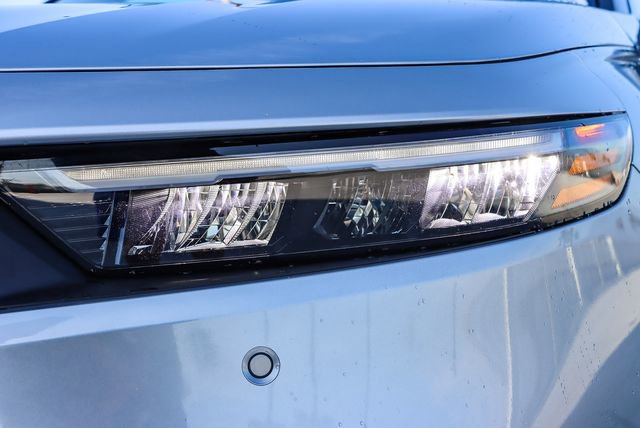 Used 2025 Honda Accord Touring image 12