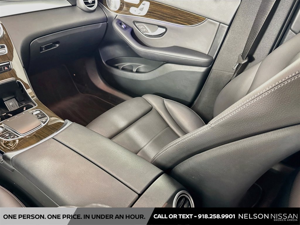 Used 2020 Mercedes-Benz GLC 300 image 24