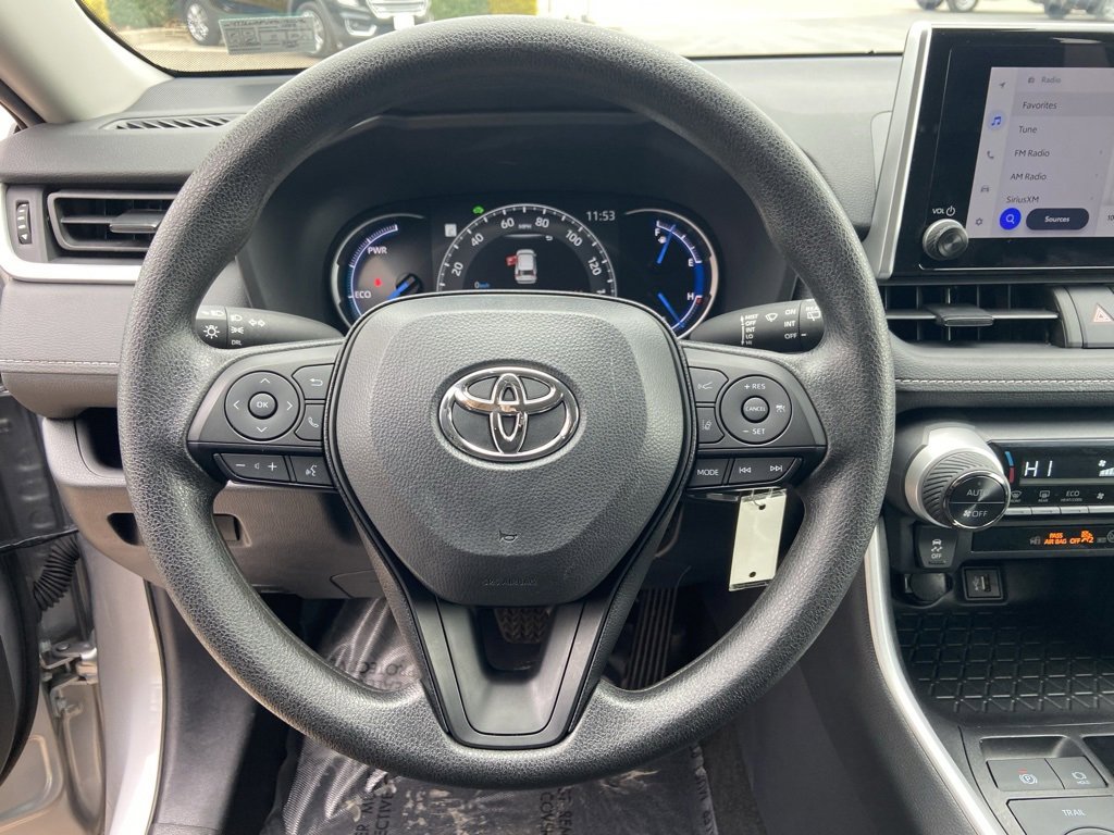 Used 2025 Toyota RAV4 LE image 10