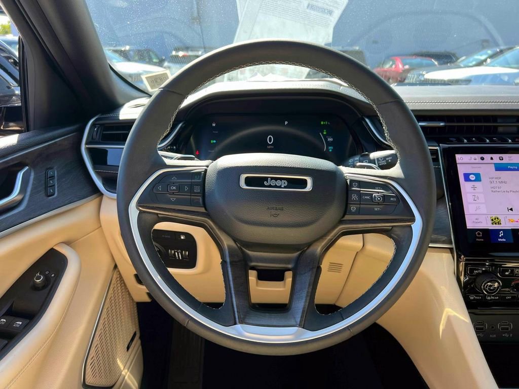 Used 2022 Jeep Grand Cherokee Limited 4xe AWD/4WD image 17