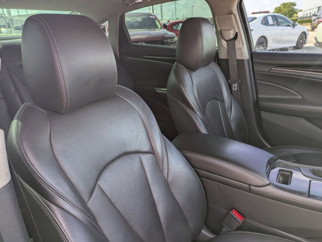 Used 2018 Buick LaCrosse Essence w/ Sun and Shade Package FWD image 18
