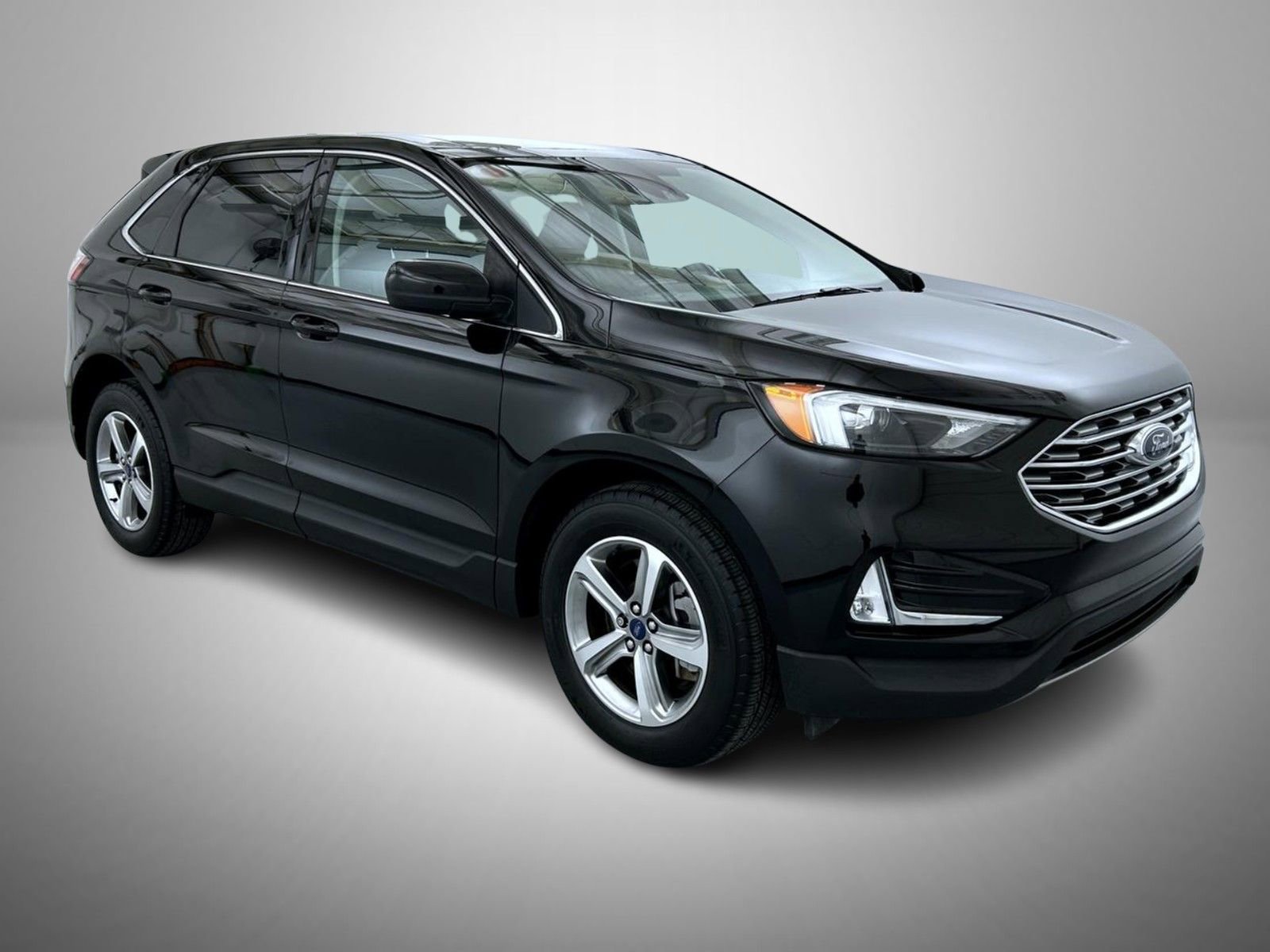 Used 2022 Ford Edge SEL w/ Convenience Package image 3