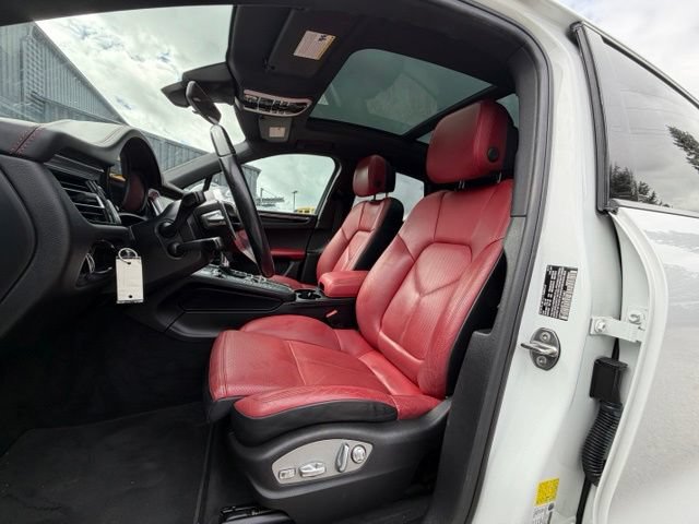 Used 2019 Porsche Macan AWD/4WD image 19