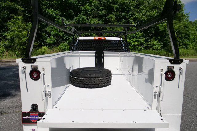 Used 2024 RAM 3500 Tradesman w/ Safety Group image 31