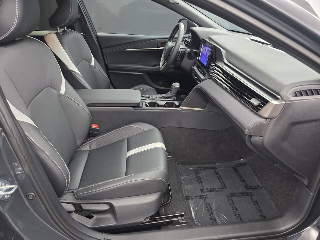 Used 2025 Toyota Camry SE FWD image 27