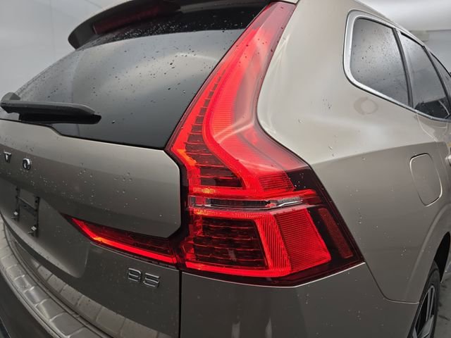 Used 2023 Volvo XC60 B5 Plus w/ Protection Package Premier image 19