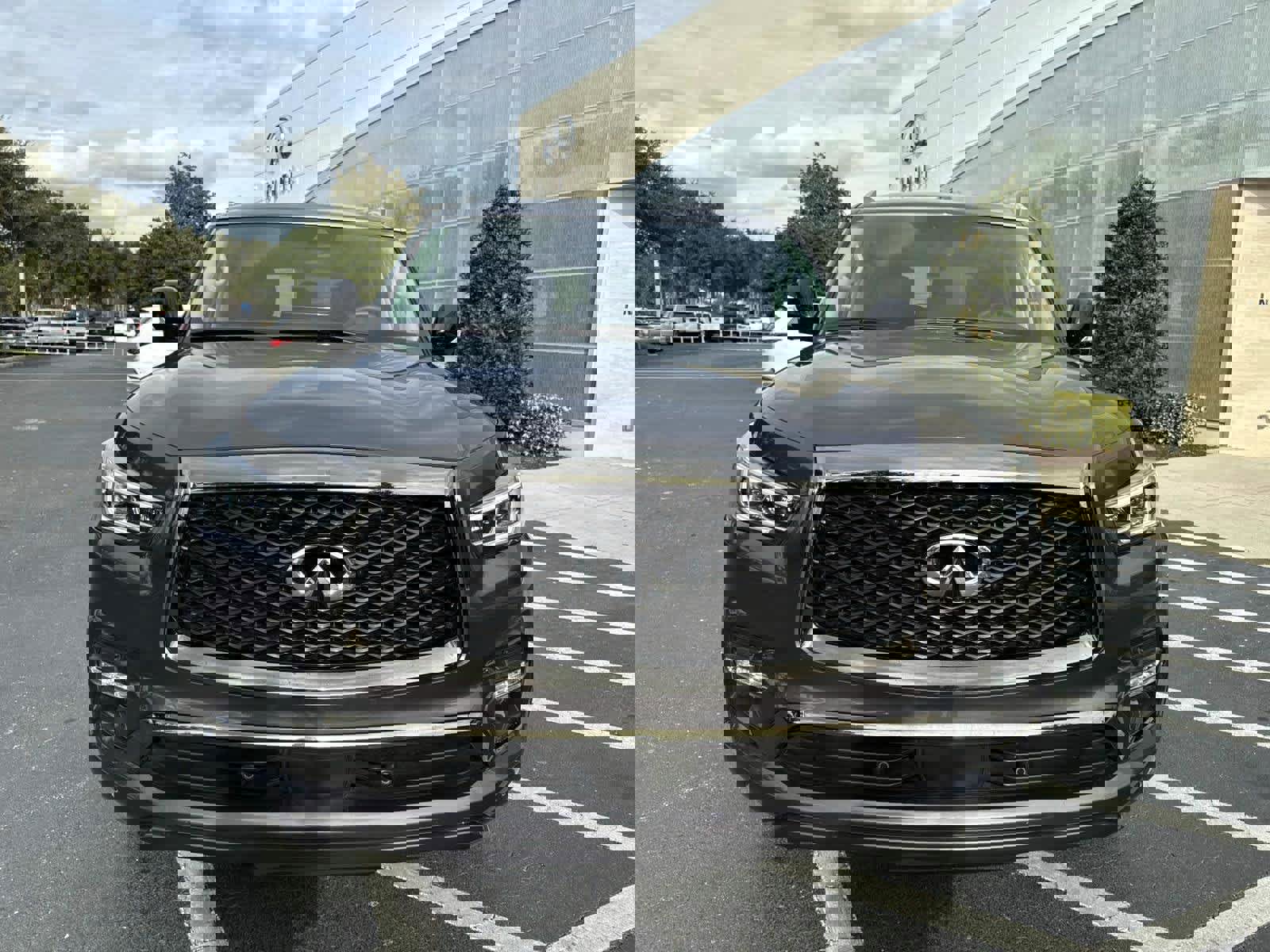 Certified 2024 INFINITI QX80 Premium Select image 7